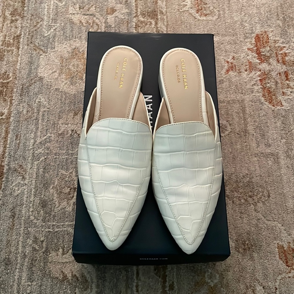 NWT white leather sandals